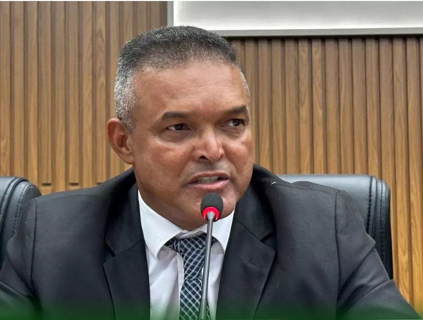 Vereador Emivaldo do Santana reivindica da administração mais atenção nas estradas da região do Assentamento Deus me Deu